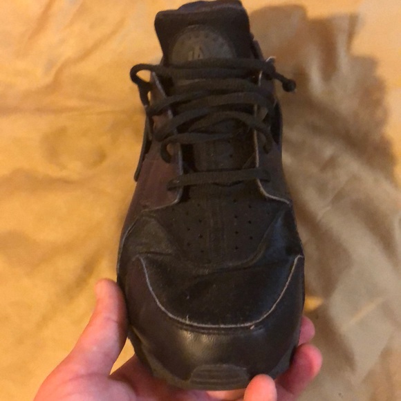 Nike’s - Picture 7 of 8